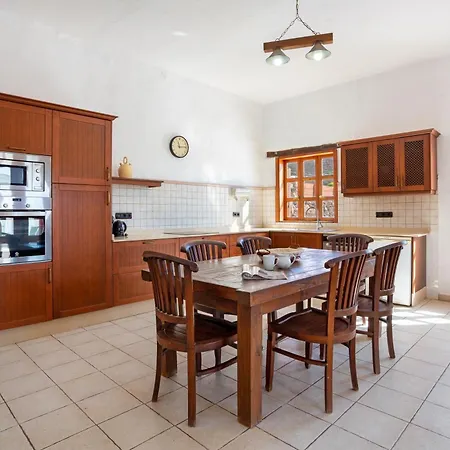 Nyaraló Casa La Caldereta Guatiza