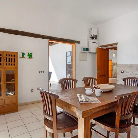 Nyaraló Casa La Caldereta Guatiza